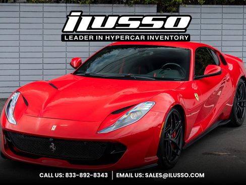 Used 2019 Ferrari 812 Superfast RWD image 1