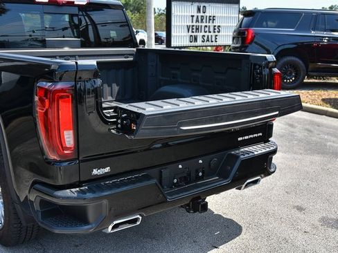 Used 2024 GMC Sierra 1500 Denali w/ Technology Package image 12