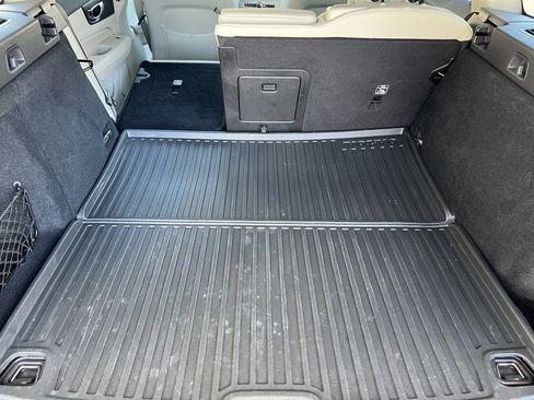 Used 2023 Volvo V60 B5 Cross Country Plus w/ Climate Package image 22