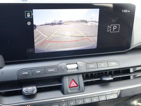 Used 2025 Kia K4 LXS image 22