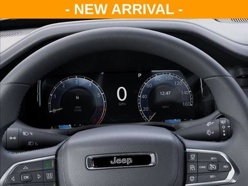 Used 2026 Jeep Compass Limited w/ Sun, Sound & Navigation Group AWD/4WD image 17