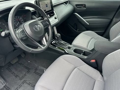 Used 2023 Toyota Corolla Cross AWD Hybrid image 11