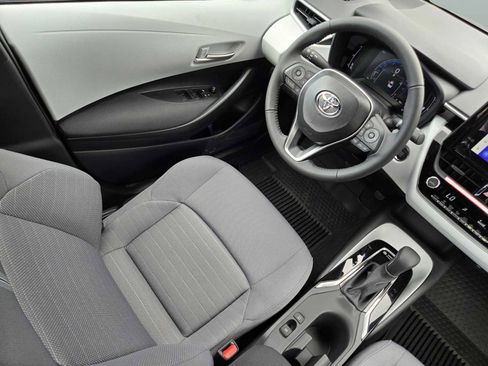 Used 2026 Toyota Corolla SE image 15