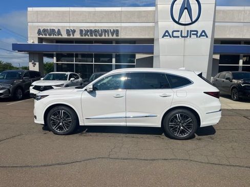 Used 2026 Acura MDX SH-AWD w/ Advance Package image 3