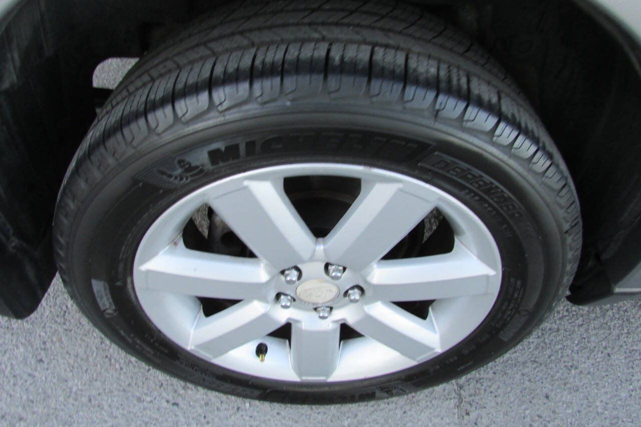 Used 2008 Subaru Outback 2.5i AWD/4WD image 34