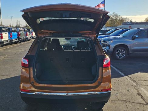 Used 2018 Chevrolet Equinox LT image 7