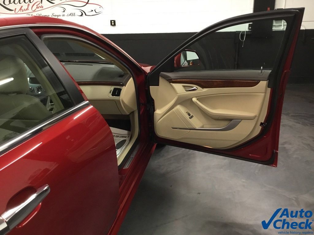 Used 2011 Cadillac CTS Luxury AWD/4WD image 40