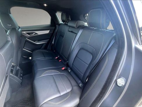 Used 2026 Jaguar F-PACE R-Dynamic S AWD/4WD image 27