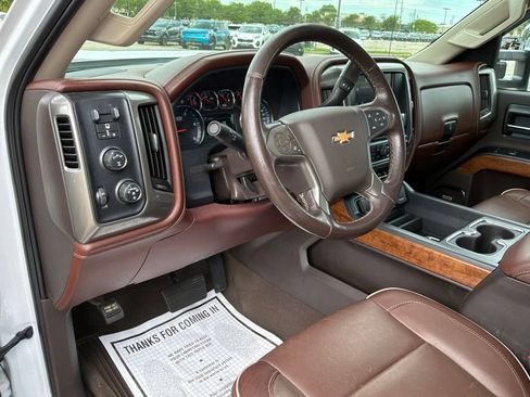 Used 2019 Chevrolet Silverado 2500 High Country w/ Duramax Plus Package AWD/4WD image 10