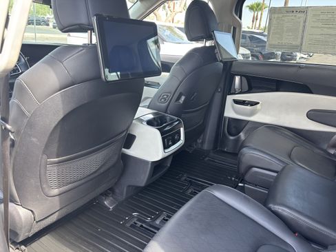 Used 2022 Kia Carnival SX FWD image 15