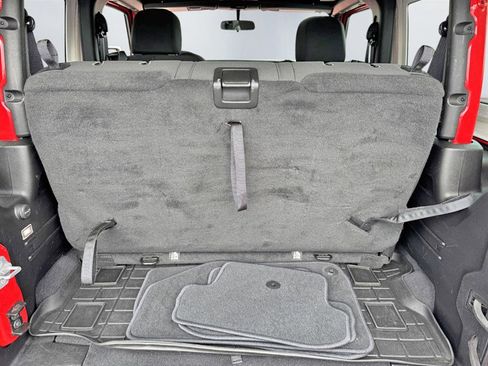 Used 2019 Jeep Wrangler Sport image 18