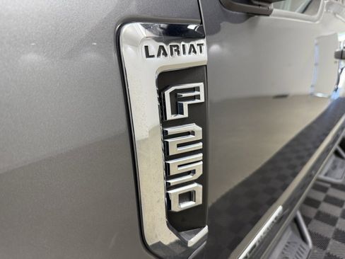 Used 2022 Ford F250 Lariat w/ Lariat Value Package image 11