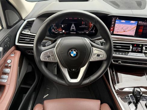 Used 2021 BMW X7 xDrive40i w/ Premium Package image 25