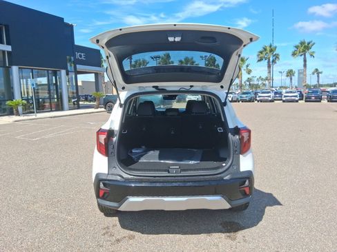 New 2026 Kia Seltos S FWD image 6