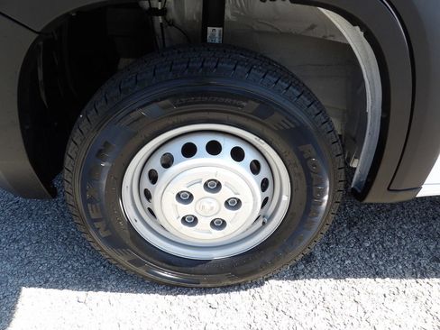 Used 2025 RAM ProMaster 2500 w/ U-Haul Equipment Group FWD image 46