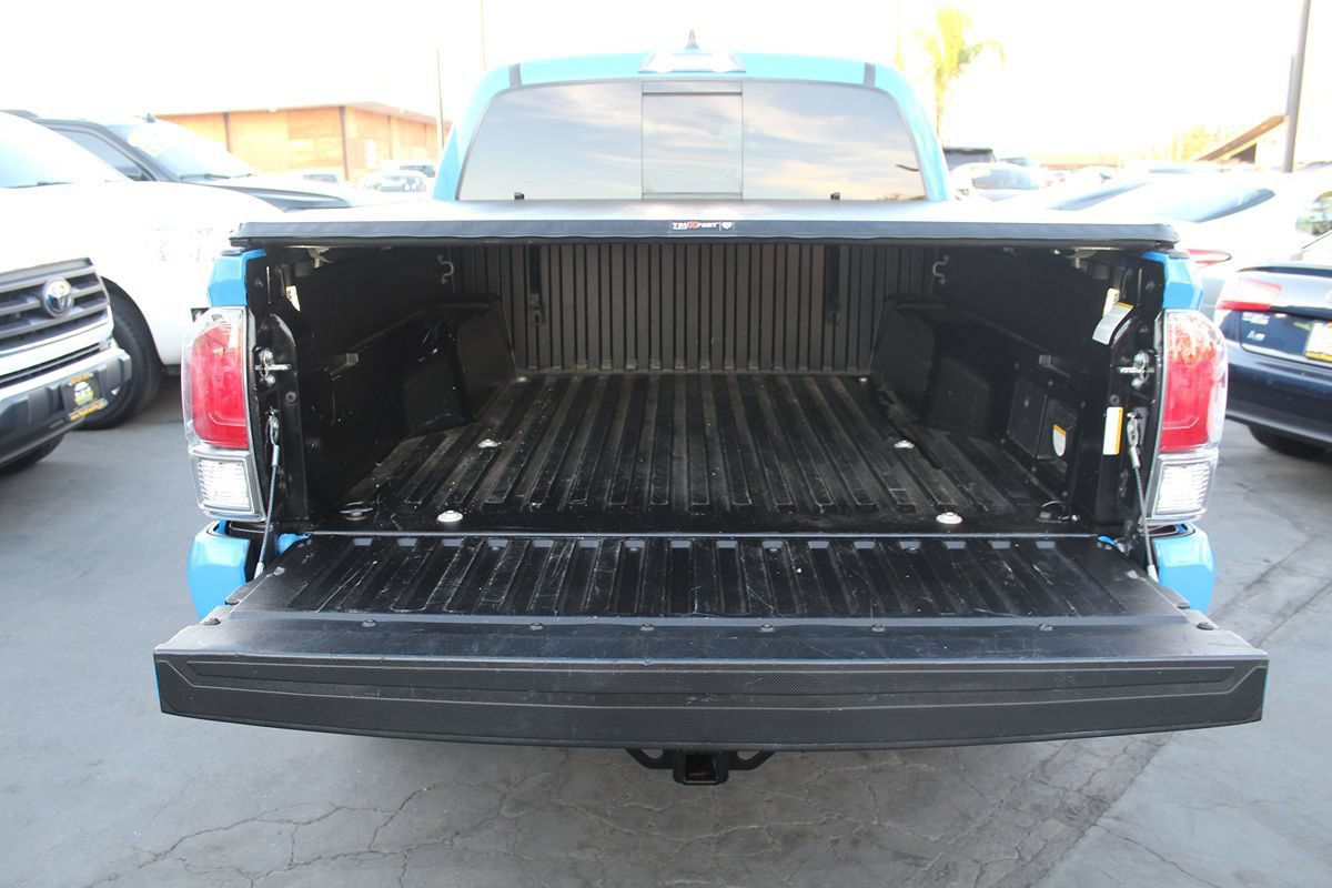 Used 2021 Toyota Tacoma TRD Sport AWD/4WD image 18
