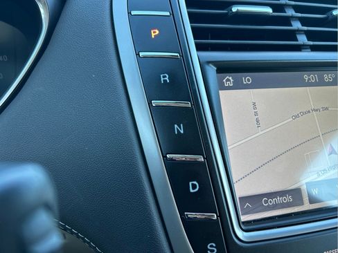 Used 2019 Lincoln Nautilus Black Label AWD/4WD image 31