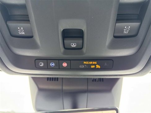 Used 2021 Cadillac Escalade ESV Premium Luxury Platinum image 24