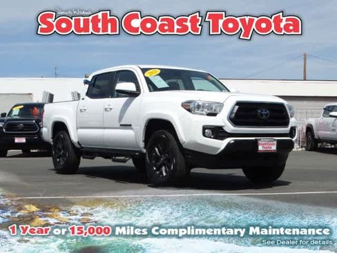 Used 2021 Toyota Tacoma SR5 w/ SR5 Appearance Package (SM) image 1
