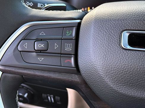 New 2025 Jeep Grand Cherokee Limited image 15