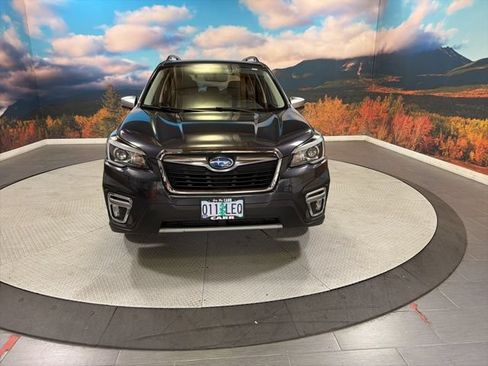 Used 2019 Subaru Forester Touring AWD/4WD image 3