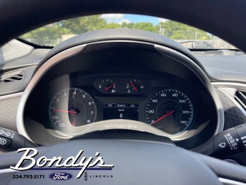 Used 2023 Chevrolet Malibu LS w/ Driver Confidence Package image 5