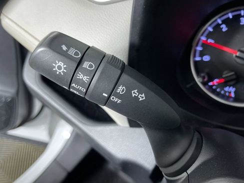Used 2019 Toyota RAV4 XLE FWD image 29