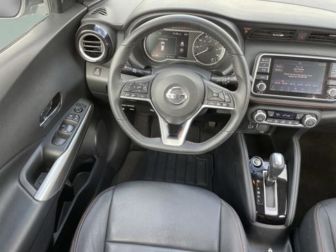 Used 2019 Nissan Kicks SR w/ SR Premium Package image 18