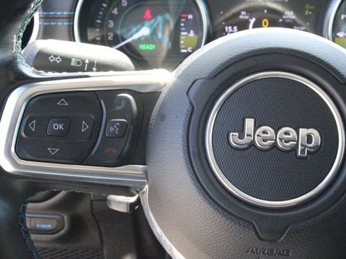 Used 2021 Jeep Wrangler Unlimited Rubicon 4xe w/ Cold Weather Group AWD/4WD image 21