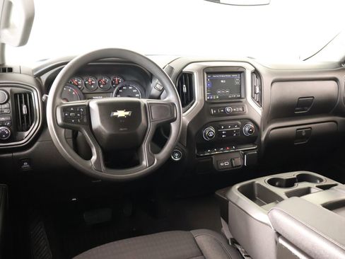 Used 2023 Chevrolet Silverado 1500 Custom AWD/4WD image 2