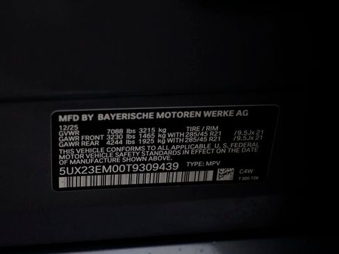 New 2026 BMW X7 xDrive40i w/ M Sport Package AWD/4WD image 23