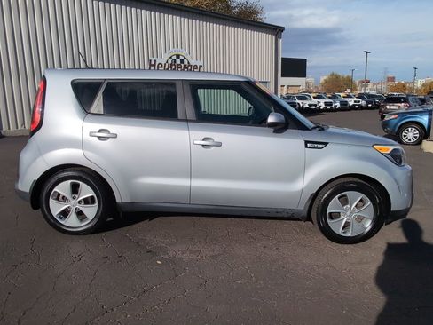 Used 2016 Kia Soul image 8