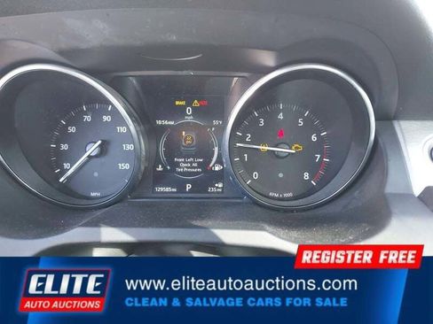 Used 2016 Land Rover Range Rover Evoque SE image 13