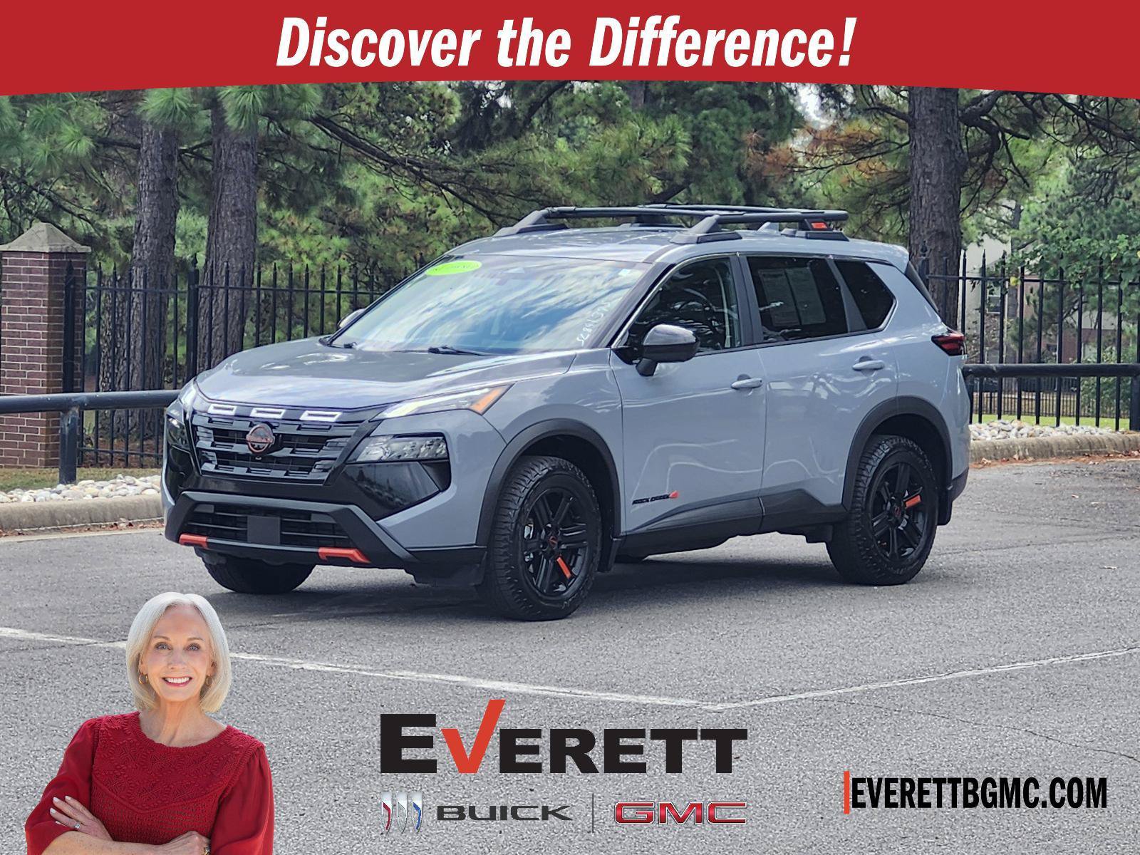 Used 2025 Nissan Rogue SV AWD/4WD image 1
