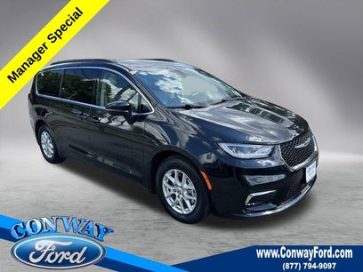 Used 2022 Chrysler Pacifica Touring-L