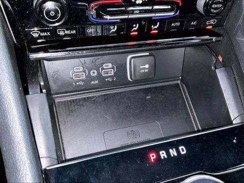 Used 2025 Jeep Grand Cherokee L Altitude image 24