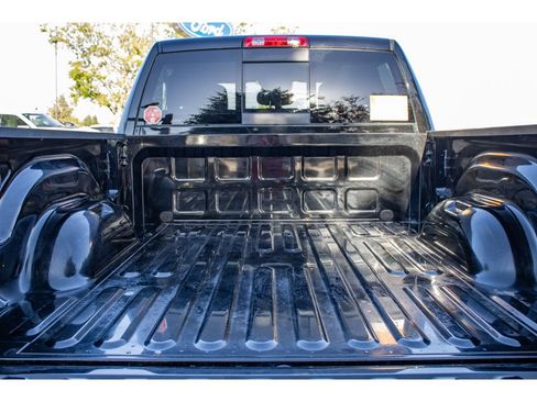 Certified 2025 RAM 2500 Big Horn AWD/4WD image 12