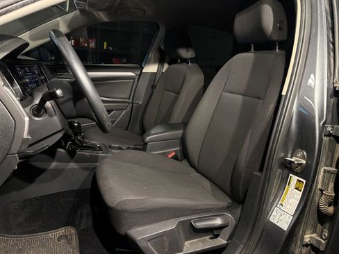 Used 2020 Volkswagen Jetta S image 11