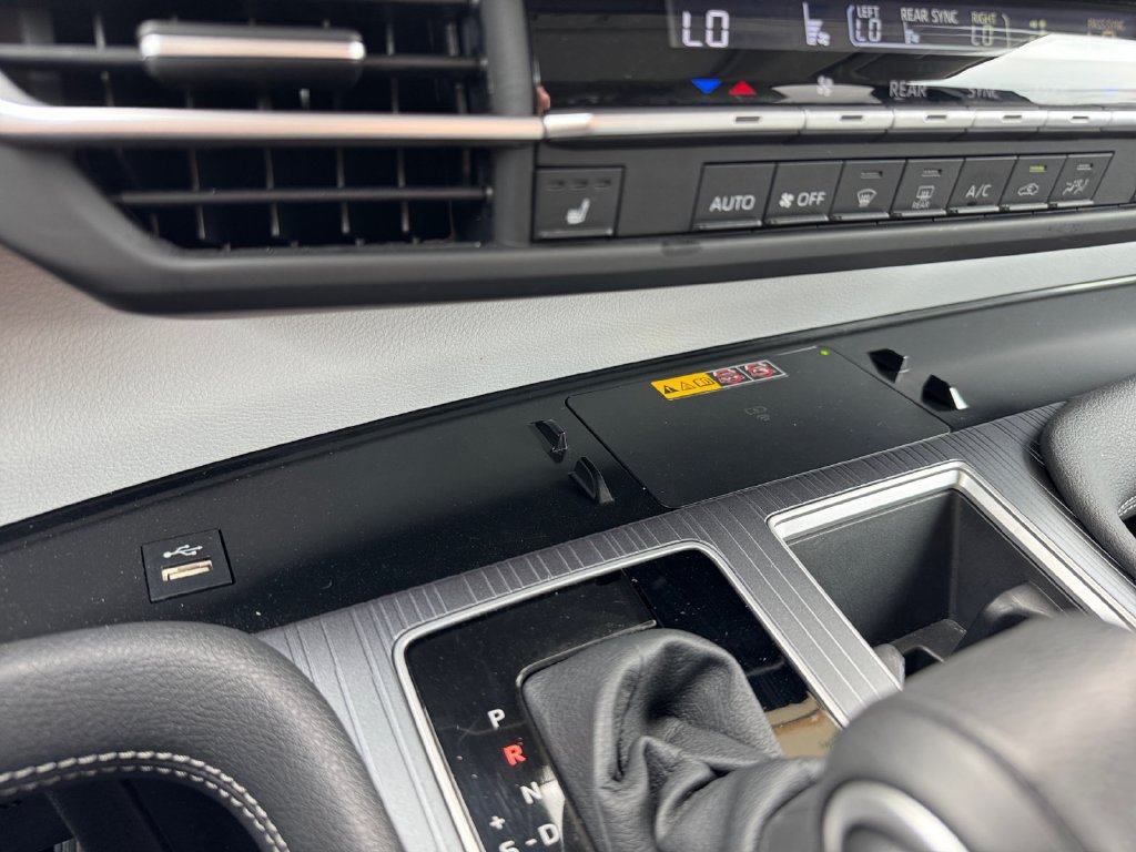 Certified 2025 Toyota Sienna XLE w/ XLE Plus Package AWD/4WD image 24