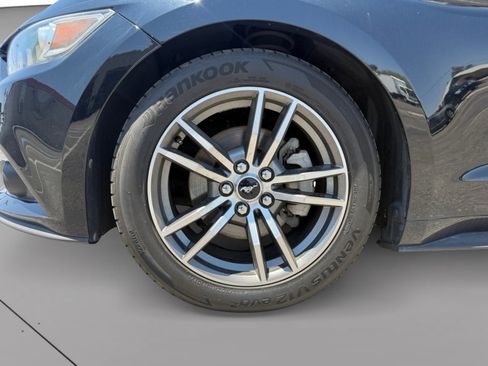 Used 2016 Ford Mustang Premium RWD image 9