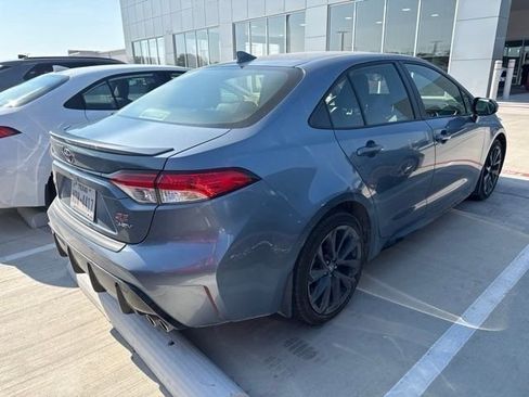 Used 2025 Toyota Corolla SE w/ SE Premium Package FWD image 7