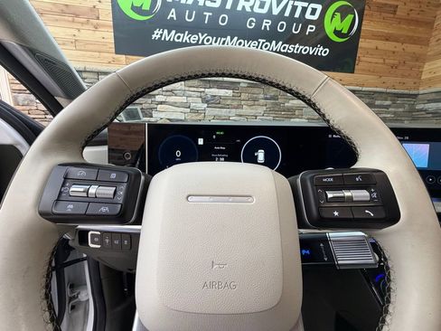 Used 2025 Hyundai Santa Fe Calligraphy image 10