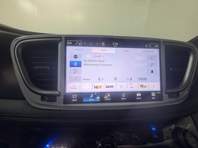 New 2027 Chrysler Pacifica Select AWD/4WD image 16