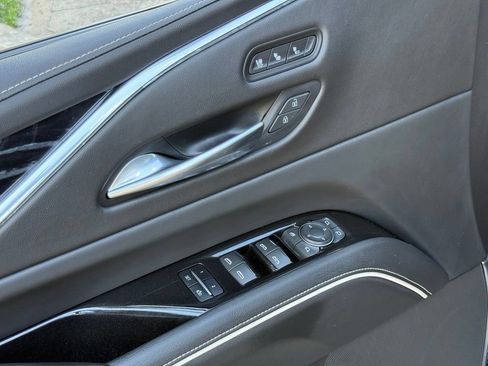 Used 2023 Cadillac Escalade Sport AWD/4WD image 23