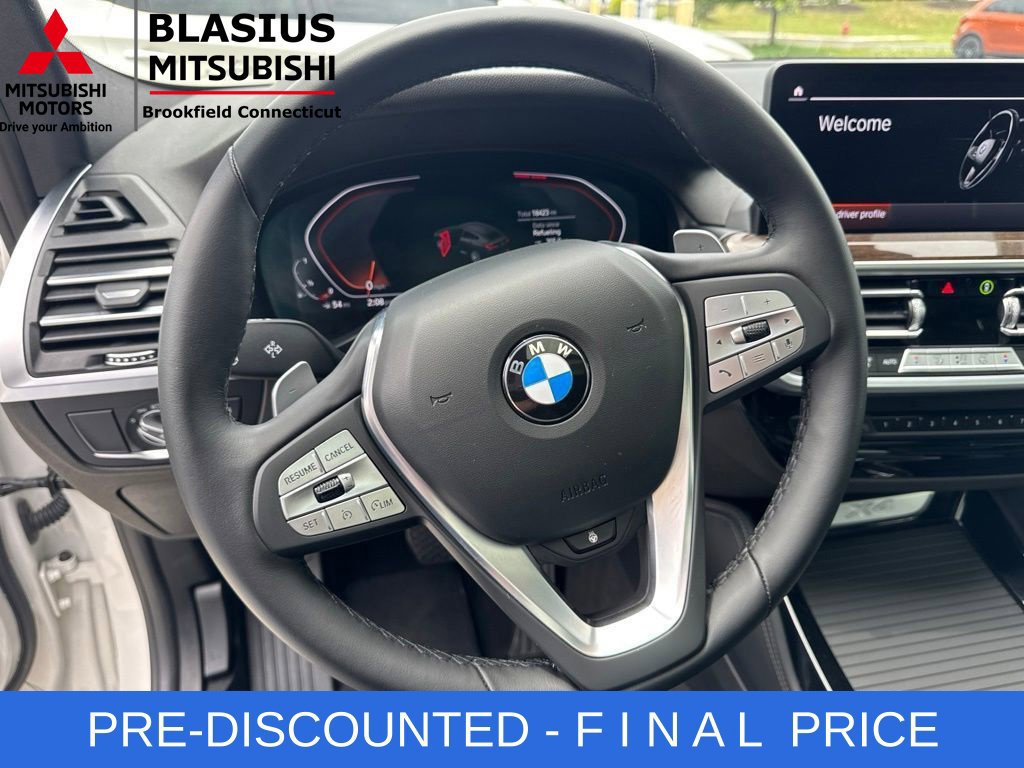 Used 2025 BMW X4 xDrive30i AWD/4WD image 27