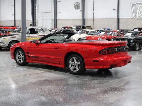 Used 2002 Pontiac Firebird Trans Am image 3
