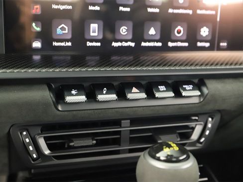 Used 2025 Porsche 911 GT3 RS image 24