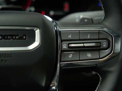 New 2026 GMC Acadia Denali Ultimate w/ LPO, Floor Liner Package image 39