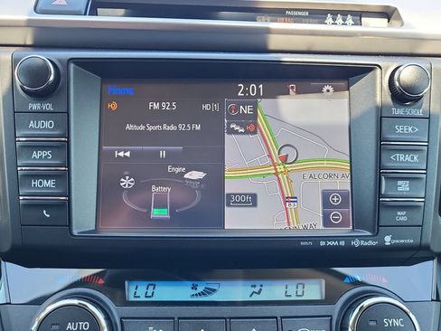 Used 2018 Toyota RAV4 Limited AWD/4WD image 28