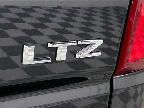 Used 2024 Chevrolet Silverado 1500 LTZ w/ LTZ Premium Package AWD/4WD image 9
